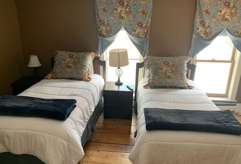 スタンダードルーム, Smugglers Notch Inn