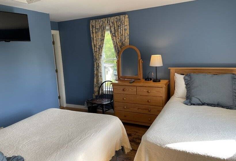 ２ダブルベッドのスタンダードルーム, Smugglers Notch Inn
