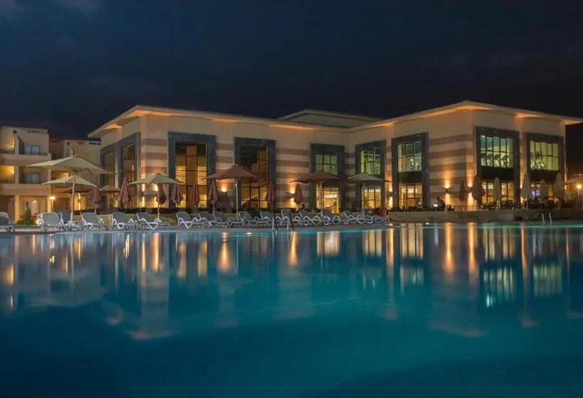 اتاق لوکس, Aura Resort Sidi Abd El Rahman El Alamein