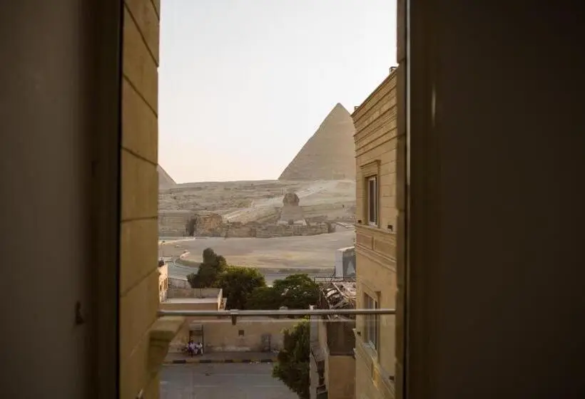 اتاق لوکس با چشمانداز, Hayat Pyramids View
