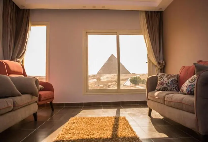 سوئیت دولوکس با چشمانداز, Hayat Pyramids View