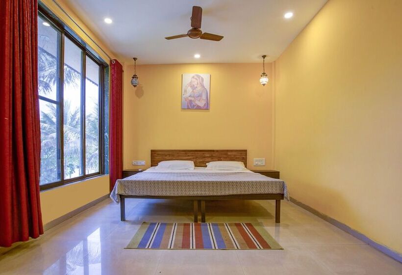 标准间带双人床, Pushp Vatika Resort & Lawns