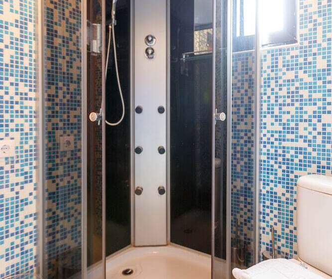 اتاق استاندارد, Amosov S House