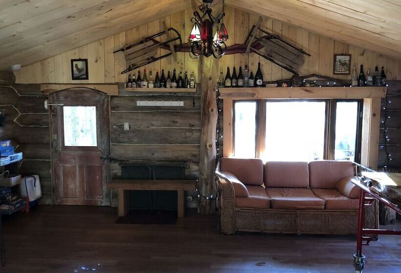 キャビン, Chimo Refuges Treehouse Resort