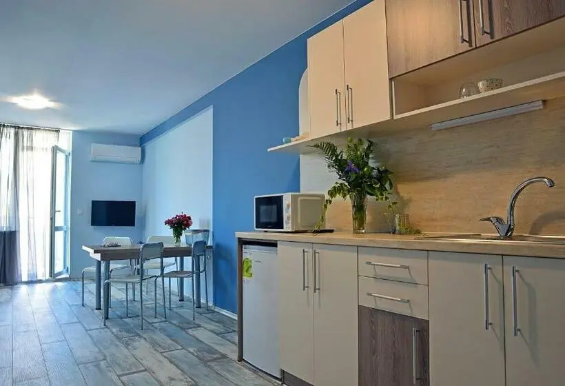 آپارتمان 1 خوابه با بالکن, Visito Aparthouse