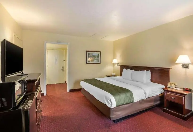 キングサイズベッドのスタンダードルーム, Quality Inn & Suites El Cajon San Diego East