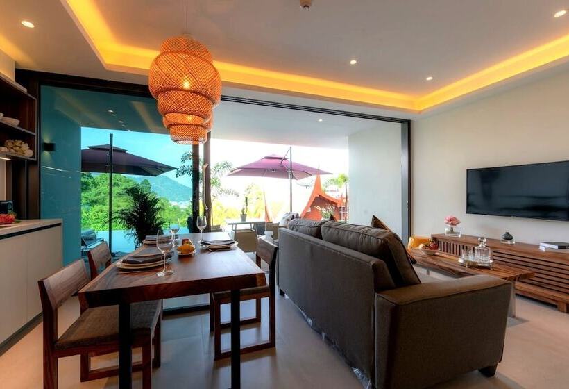 Suit Deluxe, Patong Heights