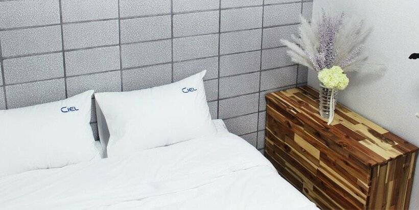 Quarto Estandar, Ciel Mini