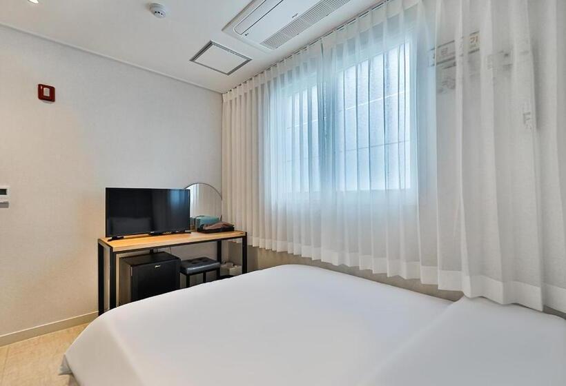 Quarto Estandar, Ciel Mini