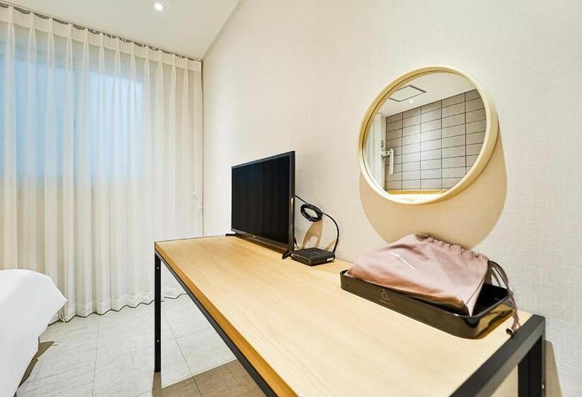 Quarto Estandar, Ciel Mini