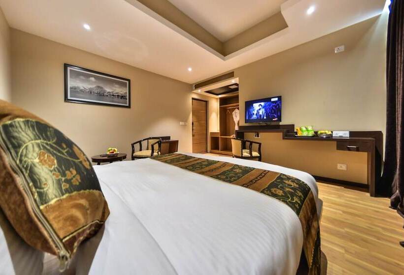 Quarto Deluxe, Golden Leaf Kashmir