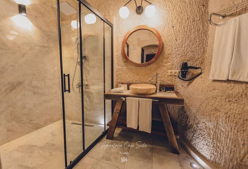 스위트, Nino Cave Suites