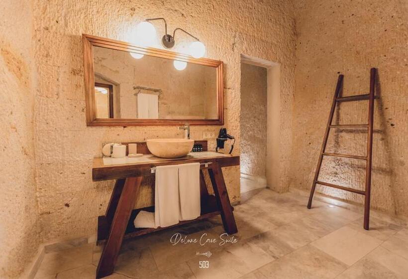 豪华套房, Nino Cave Suites