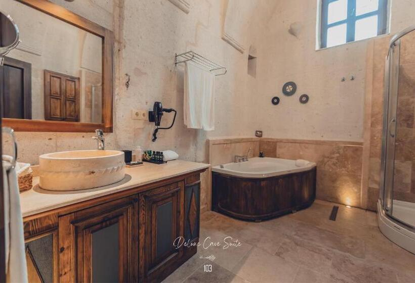 豪华套房, Nino Cave Suites