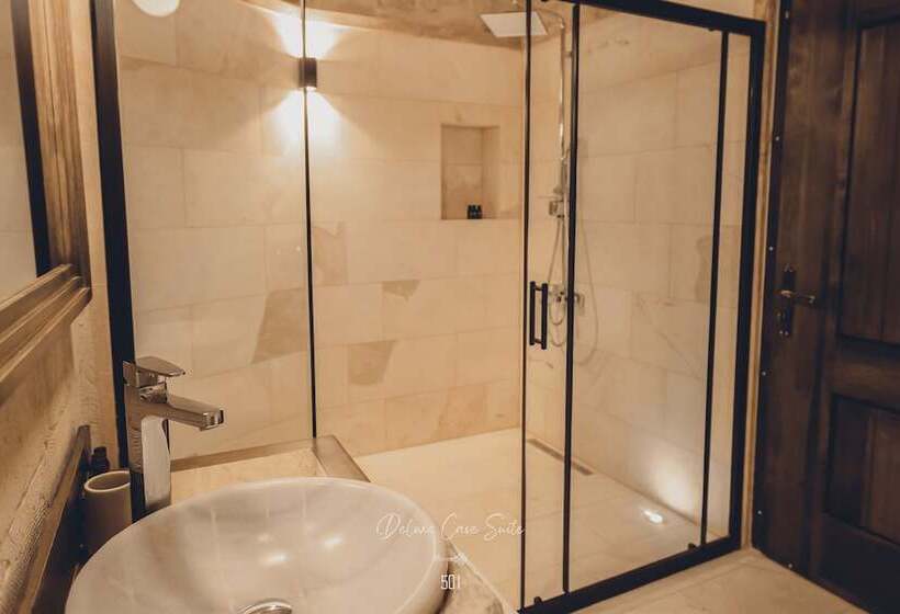 豪华套房, Nino Cave Suites