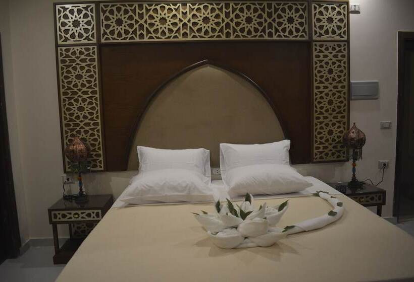 اتاق استاندارد با چشم‌انداز, Pyramids Sun Capital