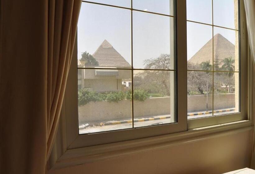 اتاق استاندارد با چشم‌انداز, Pyramids Sun Capital