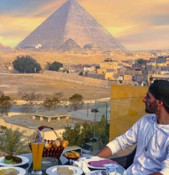 اتاق سوپریور خانوادگی, Pyramids Sun Capital