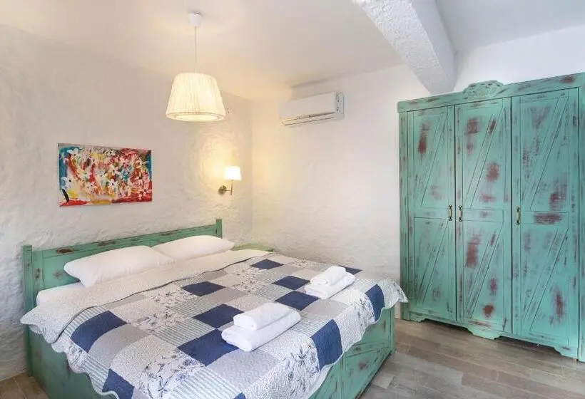اتاق استاندارد, Monat Otel Alaçatı