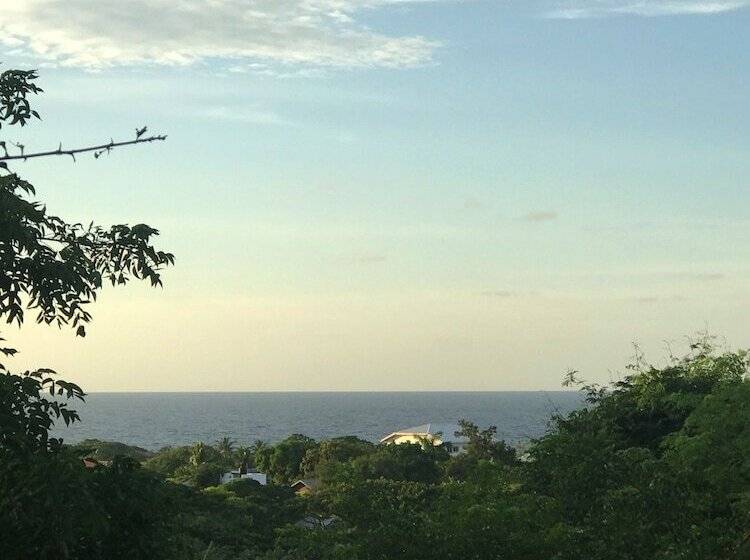 اتاق عادی با تخت دوبل, Roatan Bed & Breakfast Apartments