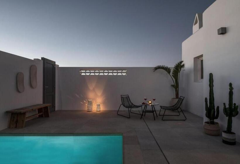 سوییت خانوادگی, A Hotel Mykonos