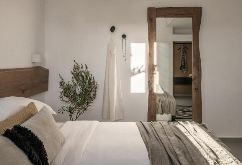 سوییت خانوادگی, A Hotel Mykonos