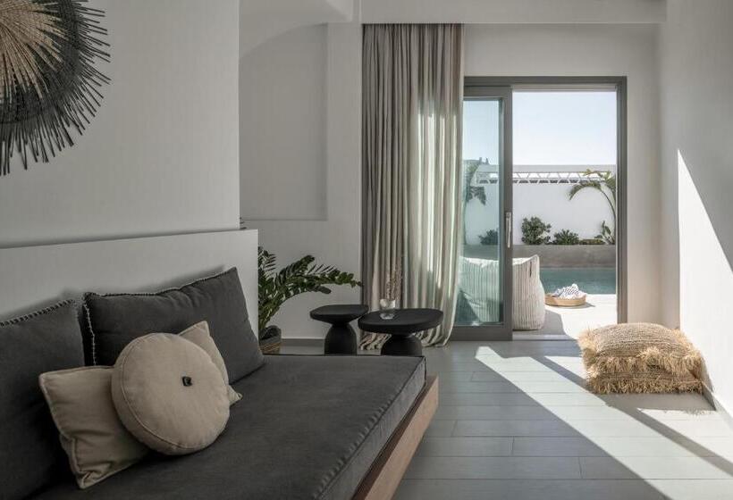 سوییت خانوادگی, A Hotel Mykonos