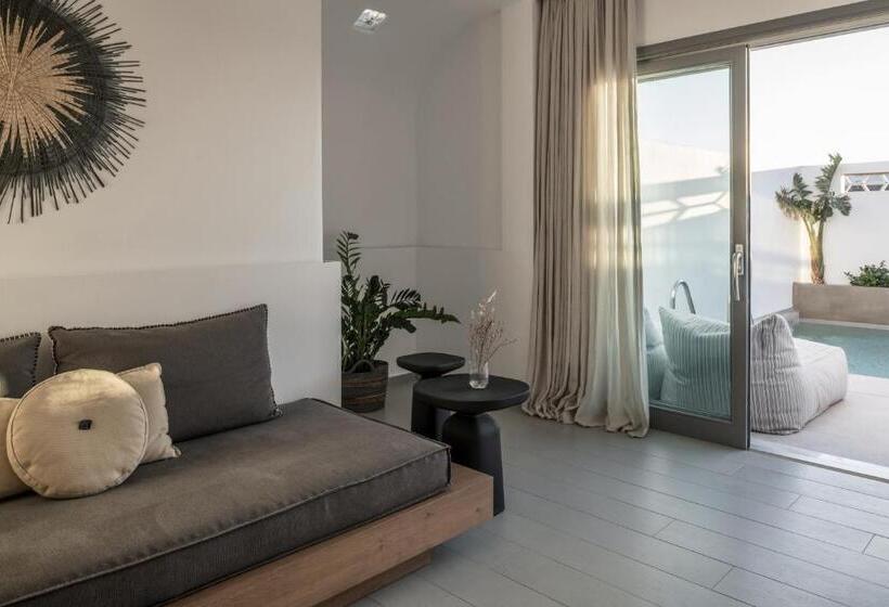 سوییت خانوادگی, A Hotel Mykonos