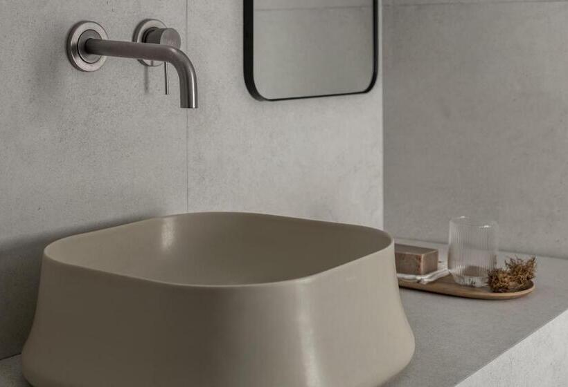 سوییت جونیور, A Hotel Mykonos