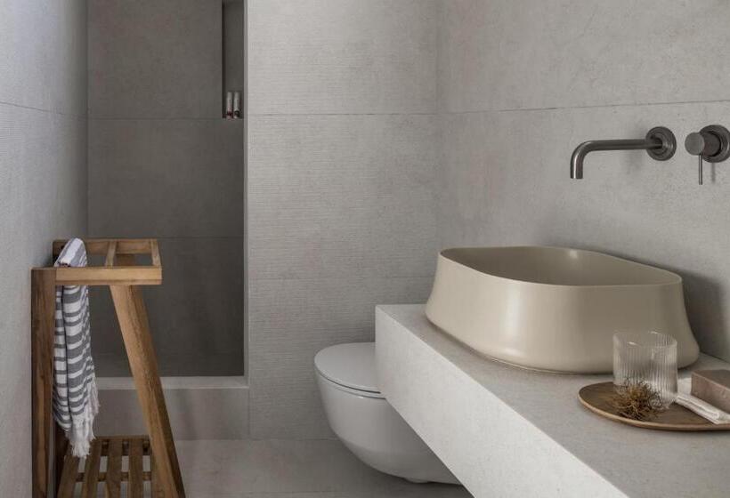 سوییت جونیور, A Hotel Mykonos