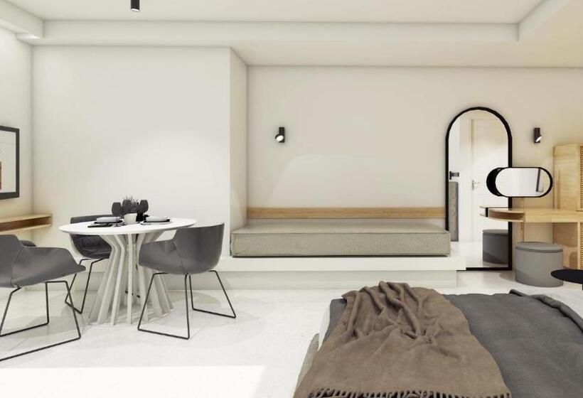 سوییت سوپریور, A Hotel Mykonos