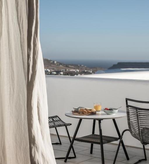 سوییت سوپریور, A Hotel Mykonos
