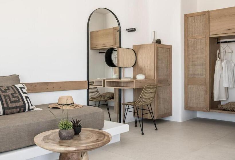 سوییت سوپریور, A Hotel Mykonos