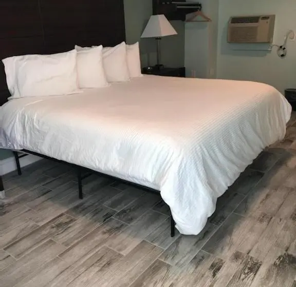 キングサイズベッドのスタンダードルーム, Atlantic Shores Motel