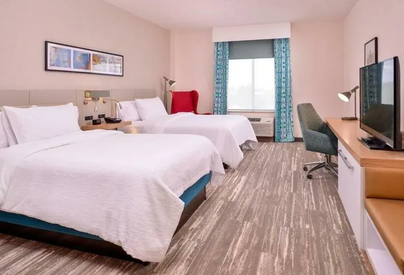 اتاق استاندارد, Hilton Garden Inn Kansas City Airport