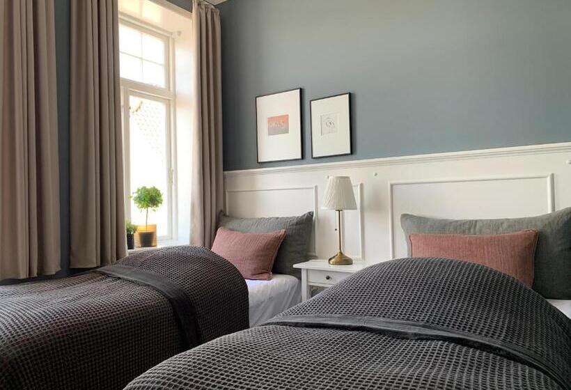 غرفة أساسية, Hostrups