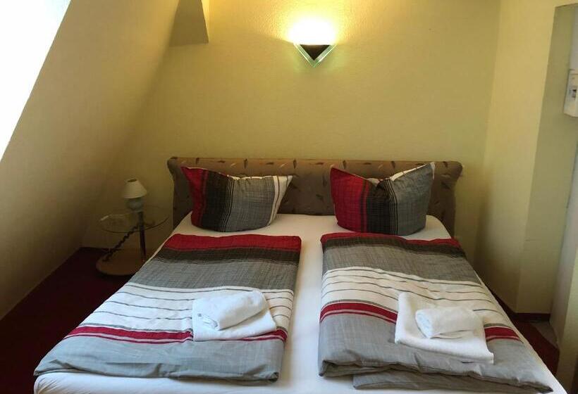 스탠다드 스튜디오 정원 전망, Parkschlösschen In Greiz