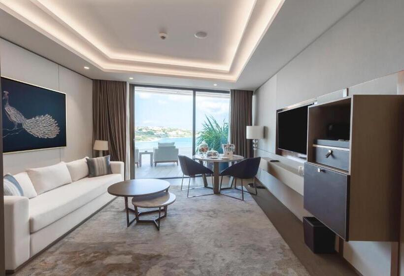 带大床的套房, Reges, A Luxury Collection Resort & Spa, Cesme