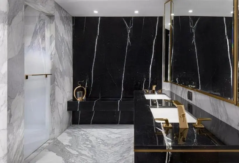 Royal Suite