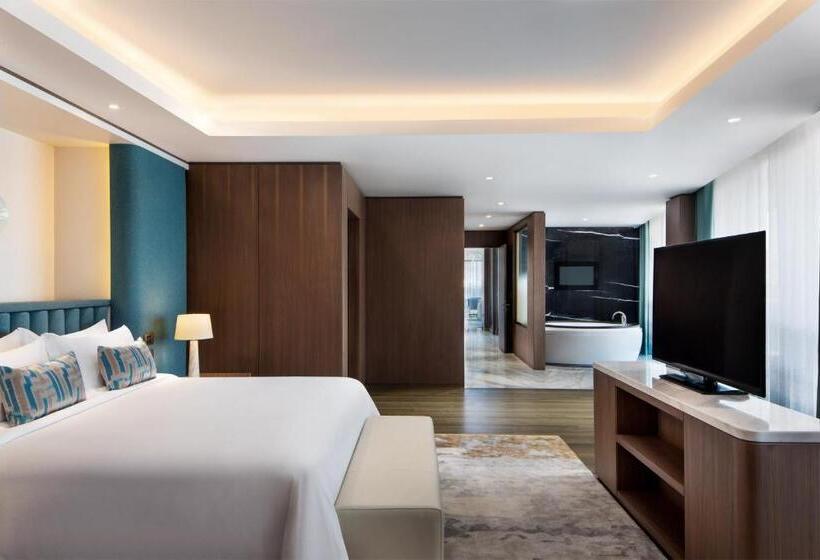 Королевский Люкс, Reges, A Luxury Collection Resort & Spa, Cesme