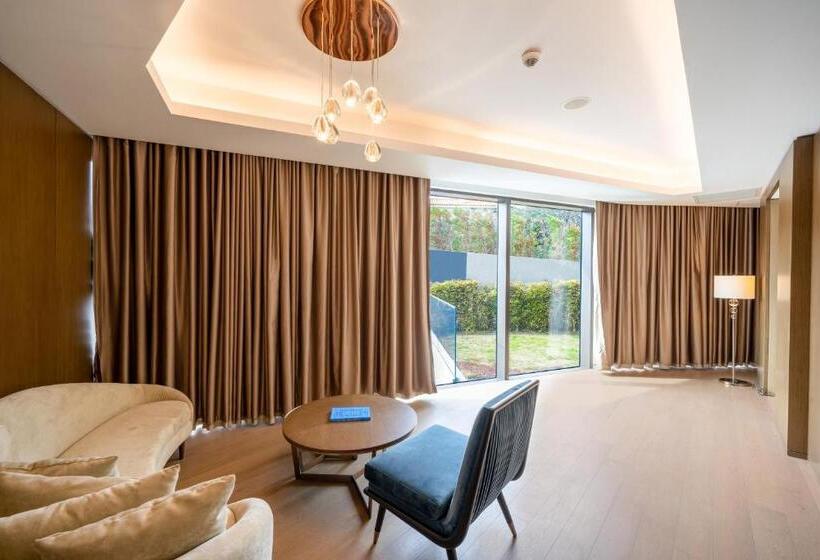 Люкс Кровать Кинг, Reges, A Luxury Collection Resort & Spa, Cesme