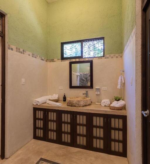 デラックスの４人部屋, Casa Dos Lirios Hotel Boutique