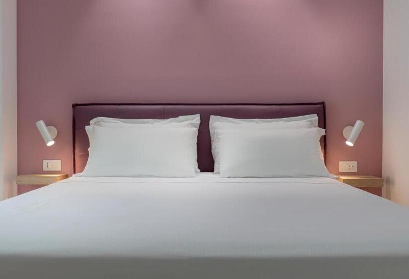 سوییت جونیور, Youmami Suite Hotel Wellness&spa