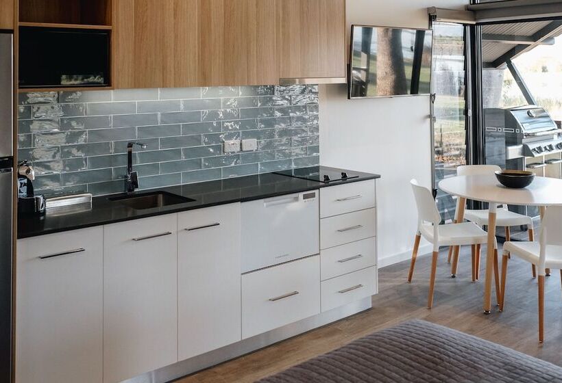 کلبه دلوکس, Kimberleyland Waterfront Holiday Park