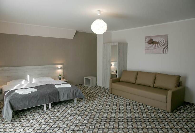 غرفة قياسية, Marina Mielno Z Widokiem Na Jezioro