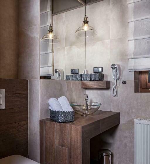 מיטת קינג בסוויטה, Apartamenty Willa W Dolinie