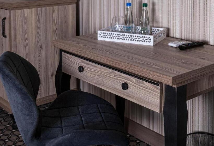 מיטת קינג בסוויטה, Apartamenty Willa W Dolinie