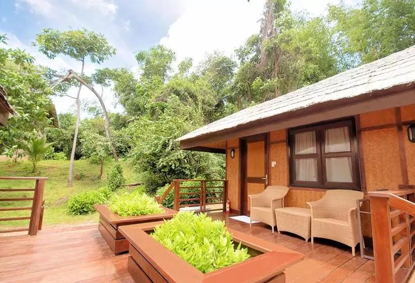 キャビン, Discovery Coron Formerly Club Paradise Palawan