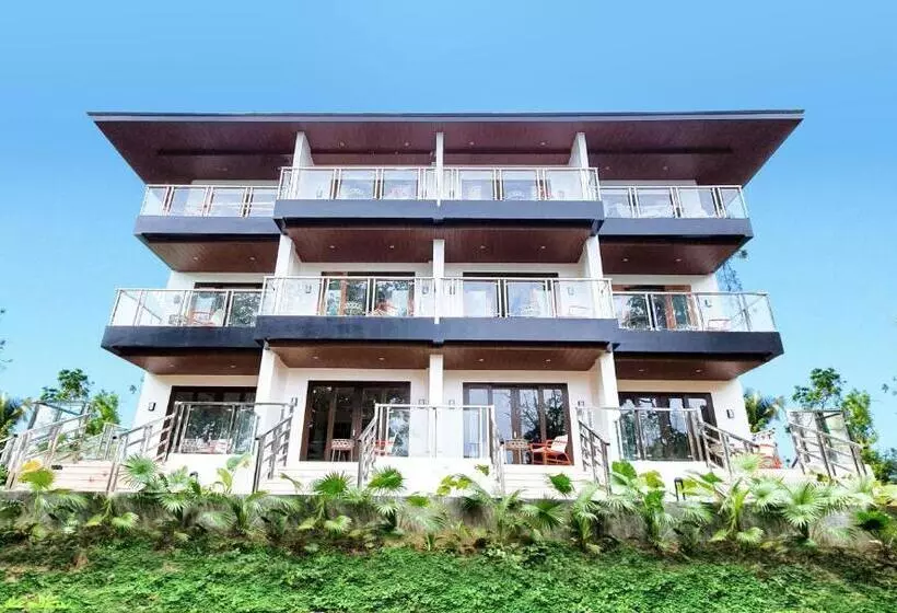 キングサイズベッドのスイートルーム, Discovery Coron Formerly Club Paradise Palawan