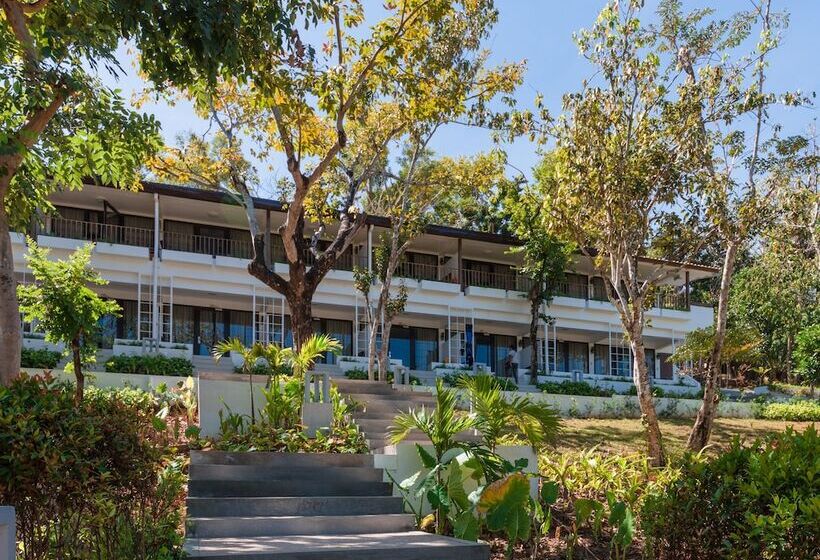 سوییت, Discovery Coron Formerly Club Paradise Palawan